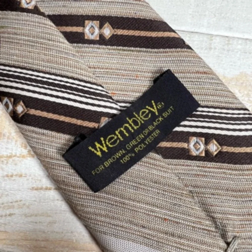 Wembley Mens Necktie Brown Black Stripe‎ One Size